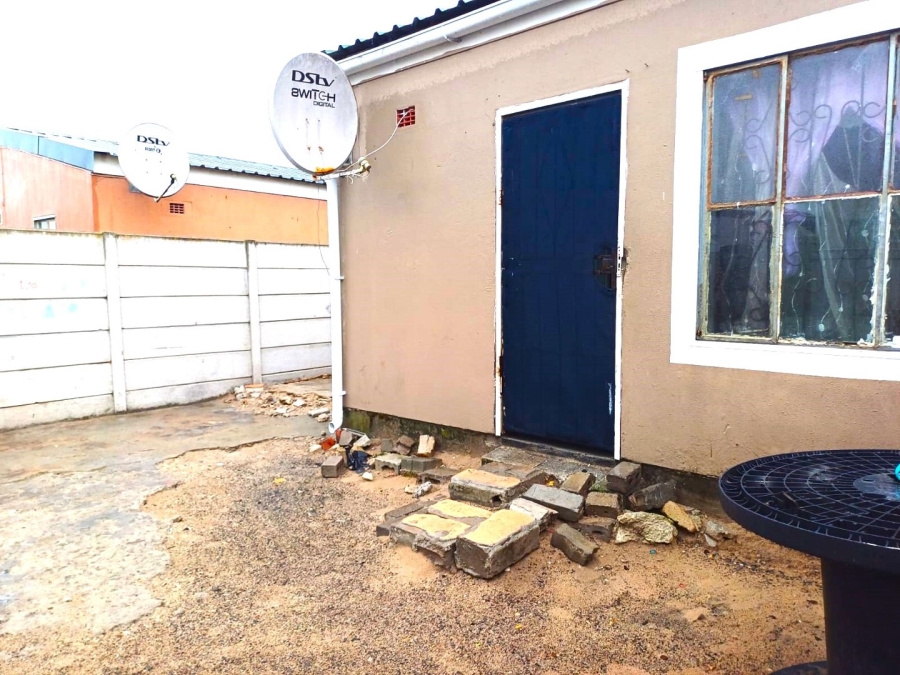 2 Bedroom Property for Sale in Silwood Heights Western Cape